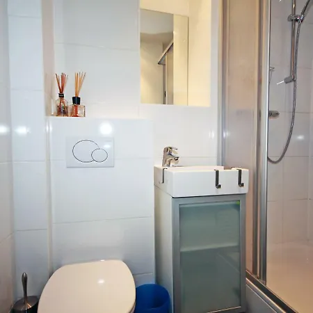 Apartment Glasmalerei-1 Инсбрук